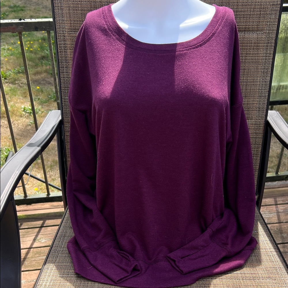 Avia. Women's Purple Long Sleeve Top. Size M.